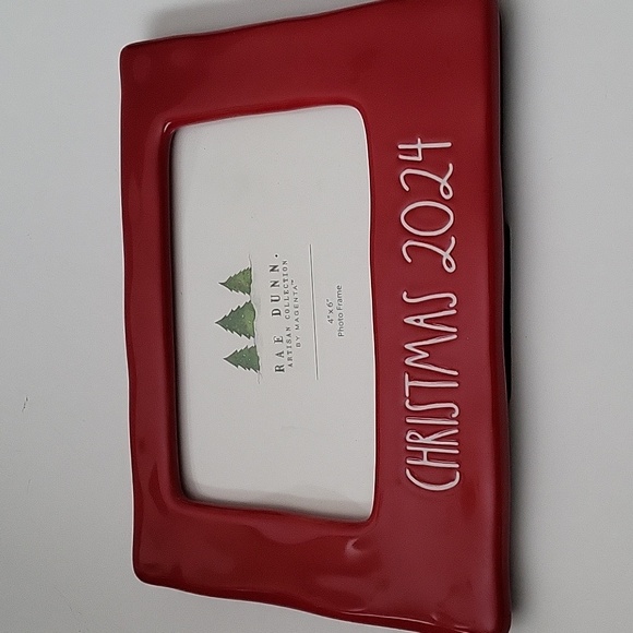 Rae dunn ceramic picture frame CHRISTMAS 2024 red - Picture 1 of 3